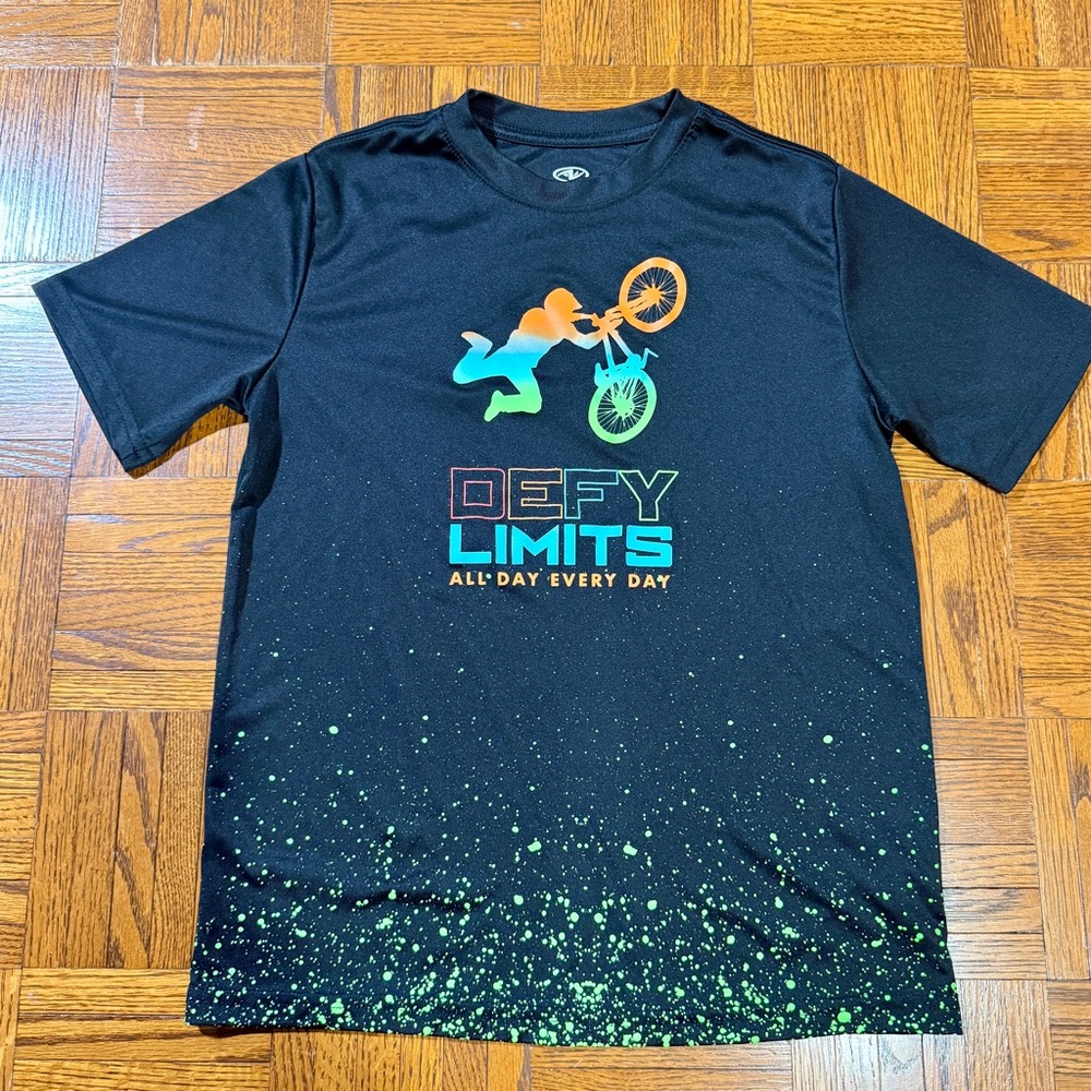 Athletic Works Black and Orange Short Sleeve Tee